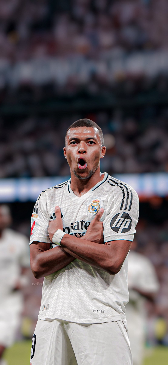 孔德数据：2次射门上演梅开二度好戏，97次传球3次抢断