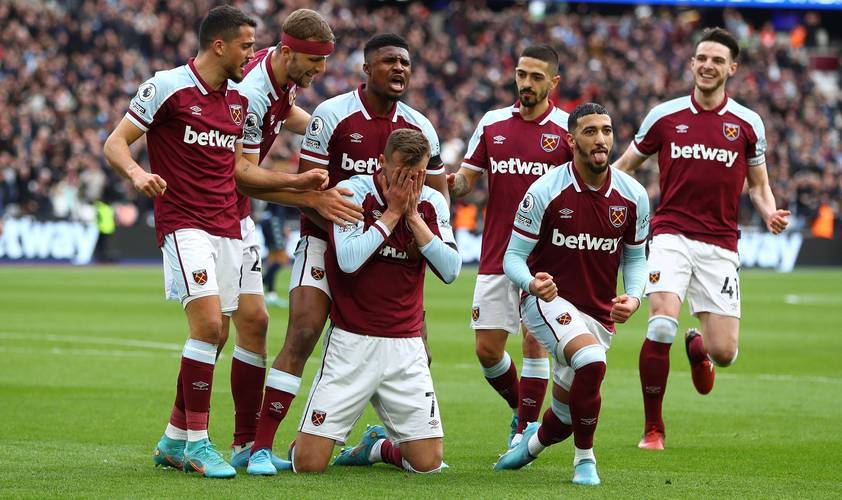 看足球学英语：孙兴慜深情告别热刺 —— 球队会有多想念他？