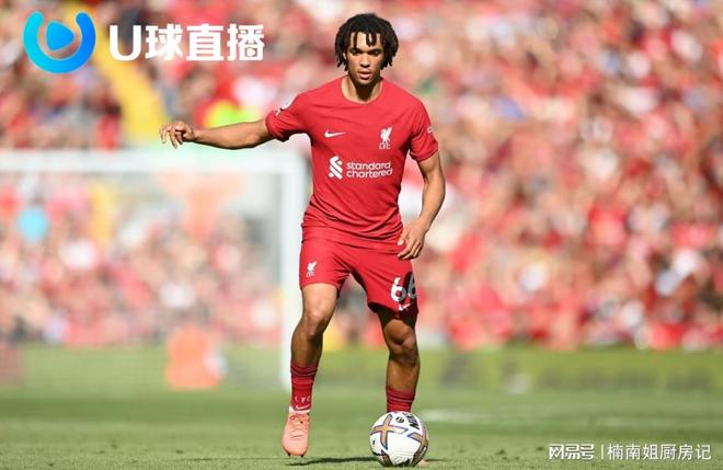 颜骏凌：和范德萨交换了联系方式，在儿时偶像面前踢球是圆梦