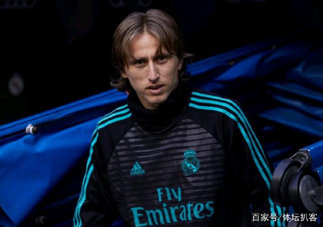 中超三连冠伴随亚冠全年不胜，海港距离“王朝”还差很远